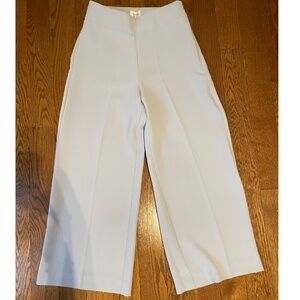 ARITZIA Wide leg culotte pants - Size 4